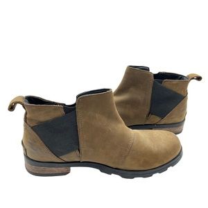SOREL EMELIE CHELSEA BOOTS SLIP ON WOMENS TAN LEATHER UPPER LUG SOLE SZ 10